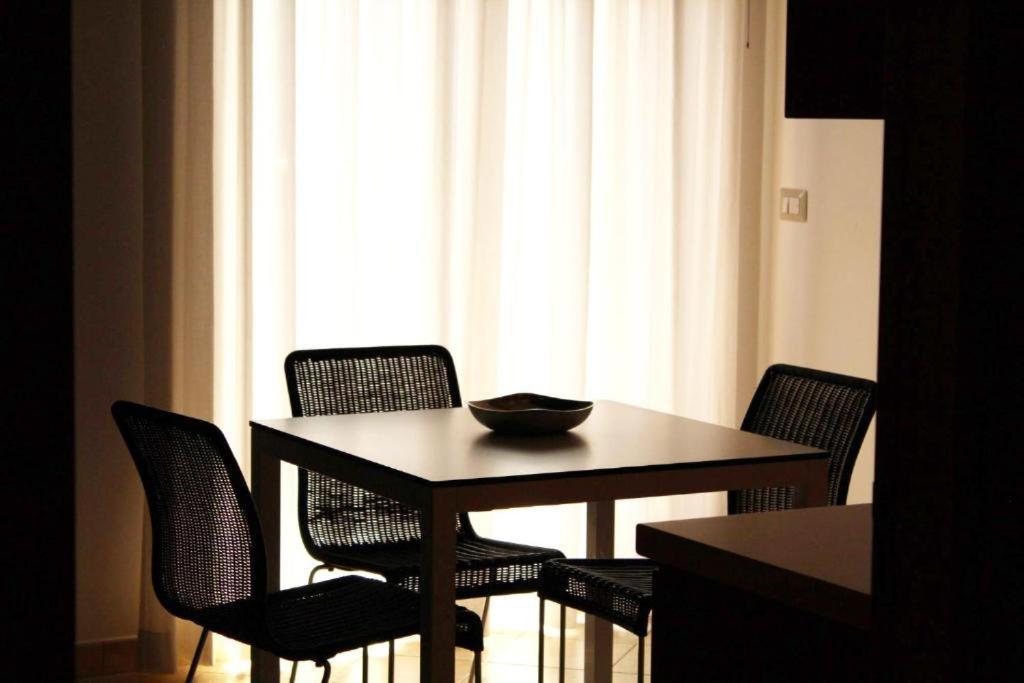 Colonna Rooms & Apartment Trani Exteriér fotografie